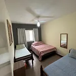 Apt TOTA 3 min Praia grande piscina e churrasqueira
