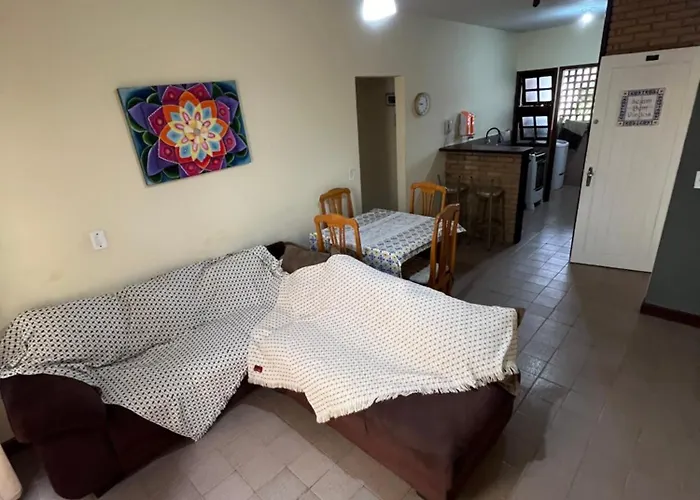 Apt TOTA 3 min Praia grande piscina e churrasqueira
